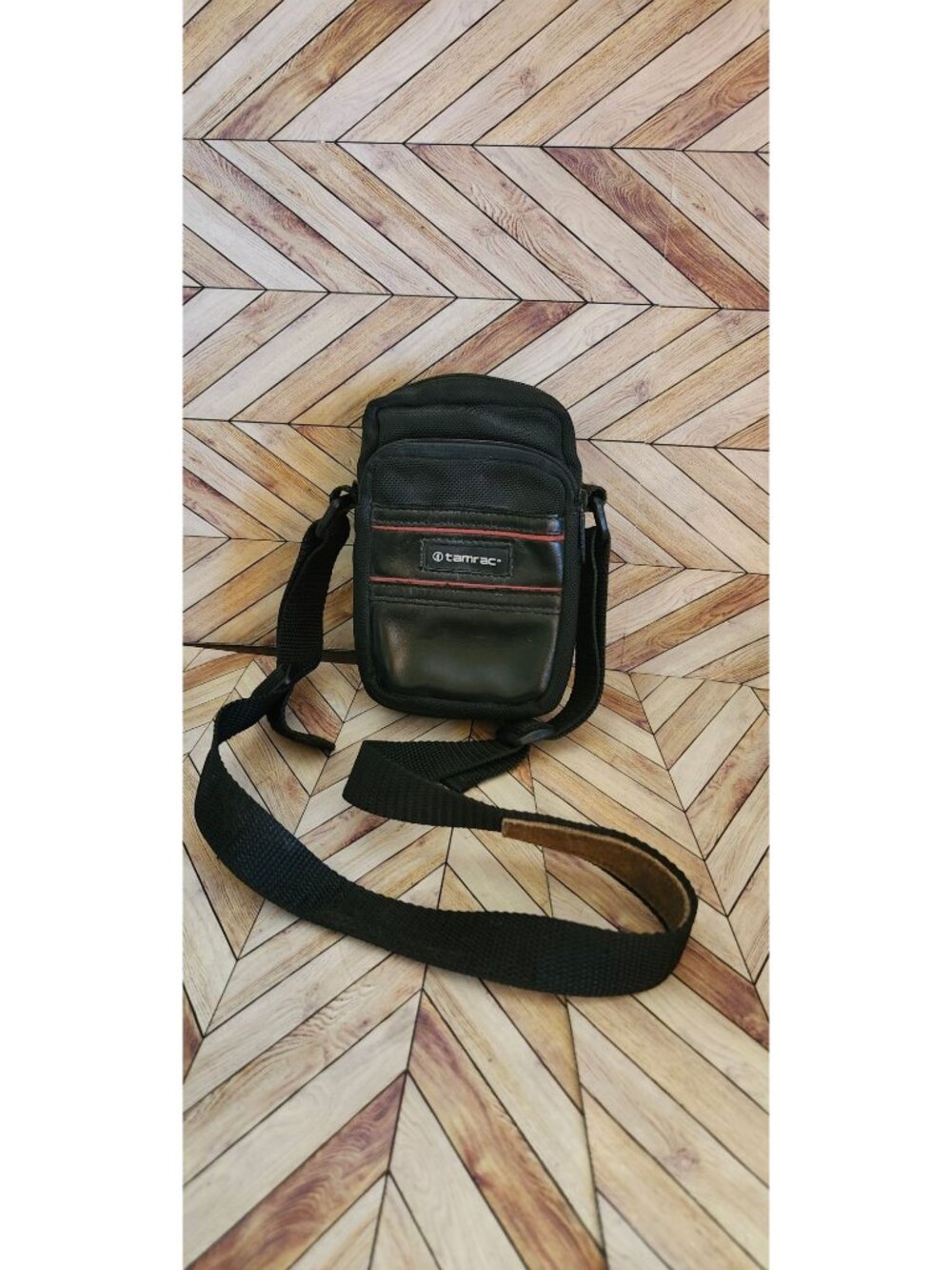 Vtg Tarmac Mini Shoulder Bag Digital Camera Hiking Black Belt Strap Y2K USA